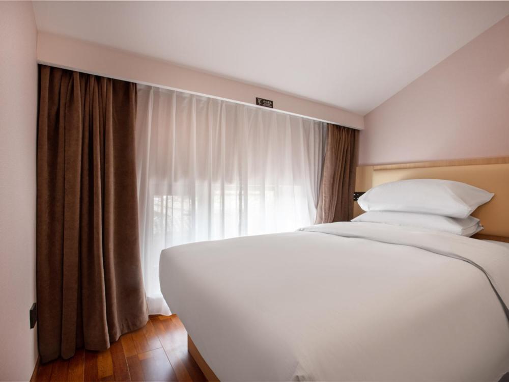 Yunju Hotel Beijing Yonghe Palace Guijie Siheyuan Esterno foto